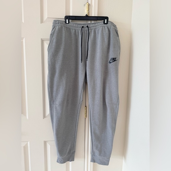 Nike XXL Hoodie and Jogger sweat pants - Picture 3 of 9